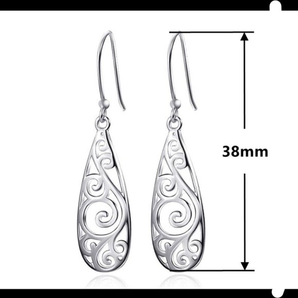Elegant Silver Dangle Women Earring - Picture 2 of 5